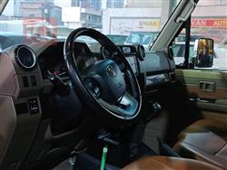 Toyota Land Cruiser 70 Pickup